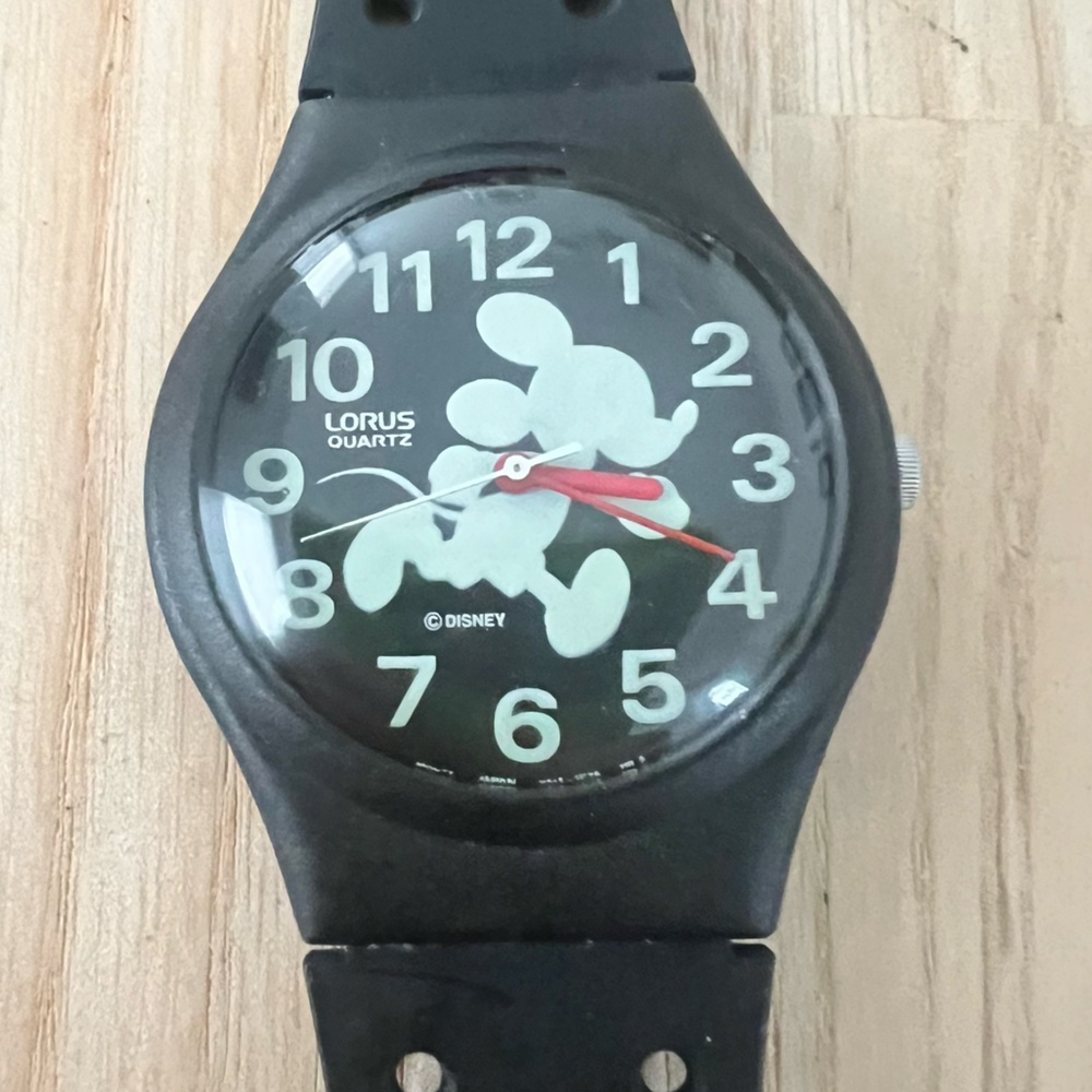 Lorus Disney Mickey Mouse black glow in the dark watch NEW BATTERY